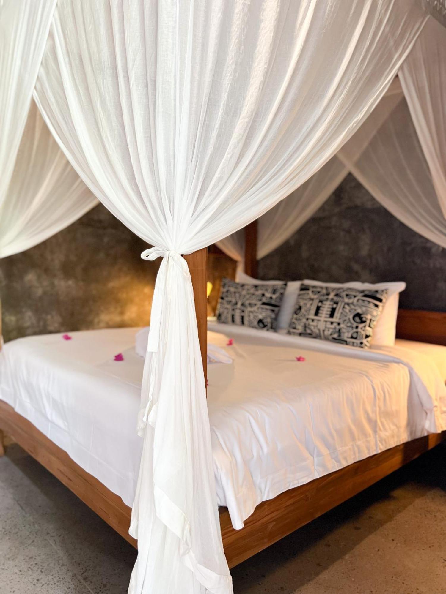 Mangroove Bay Boutique Hostel Баньюведанг Экстерьер фото